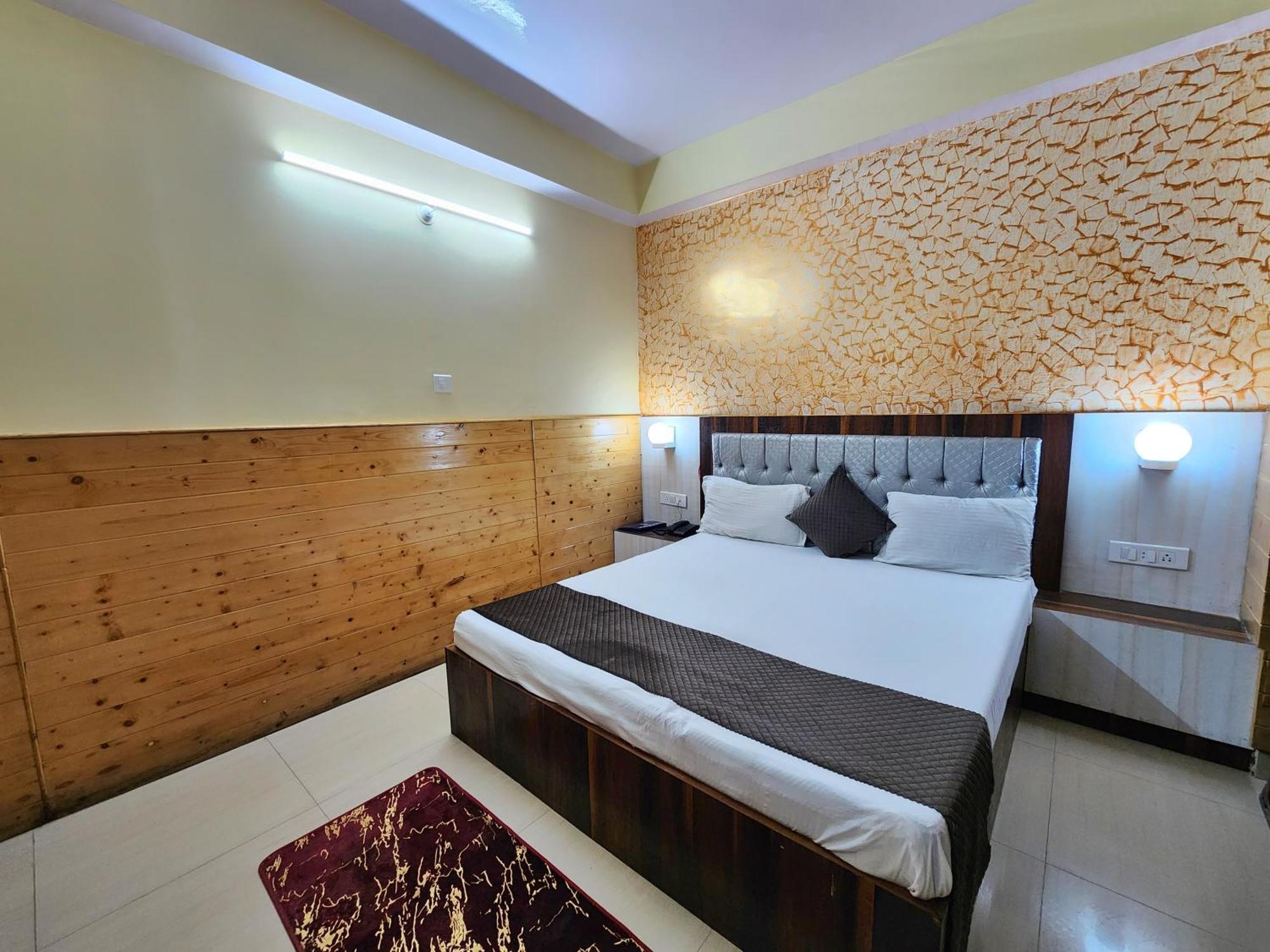 Hotel Taj Palace By Kalra Hospitality Near Mall Road Shimla Exterior photo